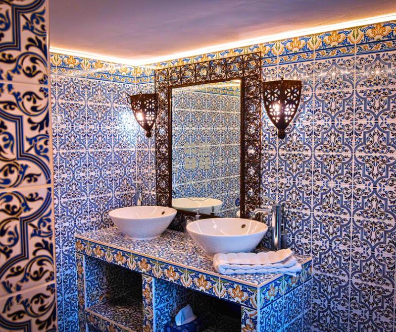 Maison - 408 m² - 8 pièces