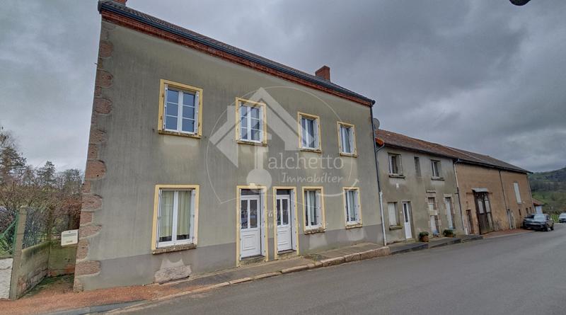 Maison de village - 230 m² - 12 pièces