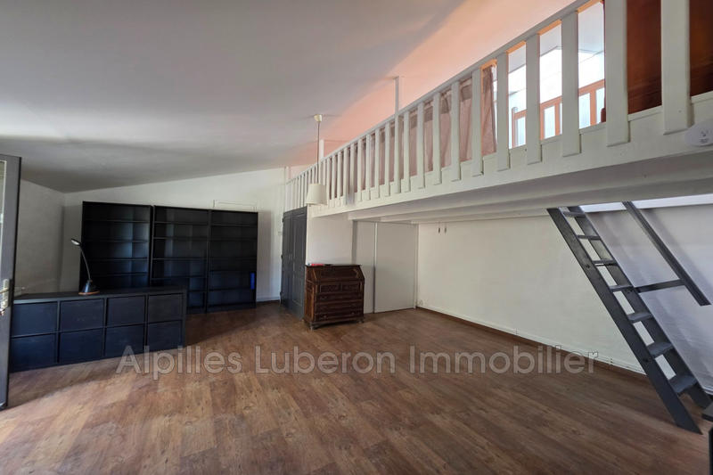 Maison - 220 m² - 4 pièces