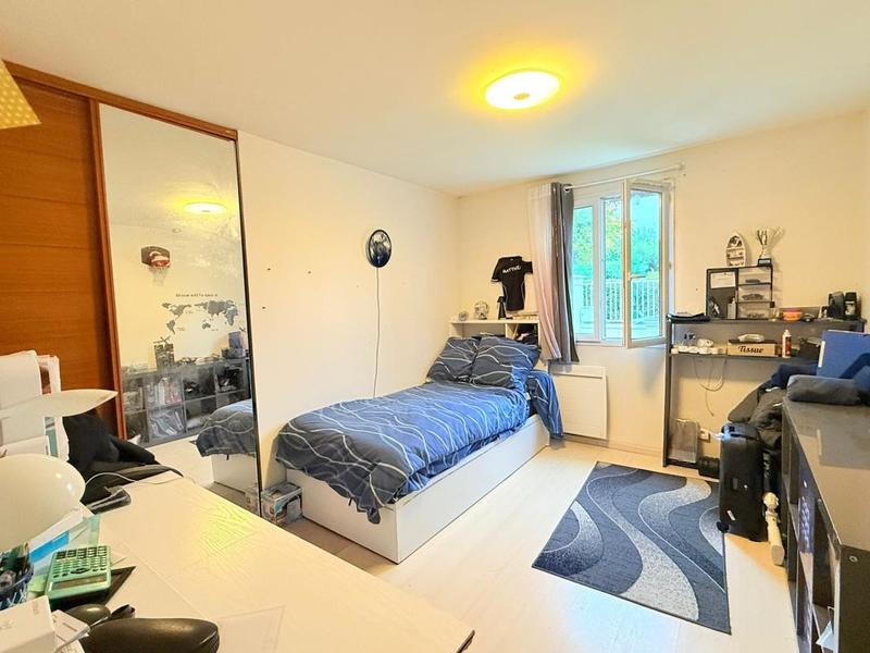 Maison - 98 m² - 5 pièces