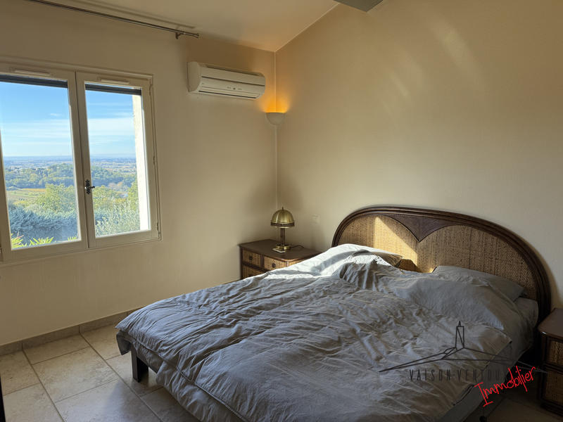 Villa - 174 m² - 6 pièces