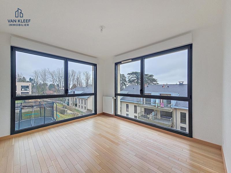 Appartement - 110 m² - 5 pièces