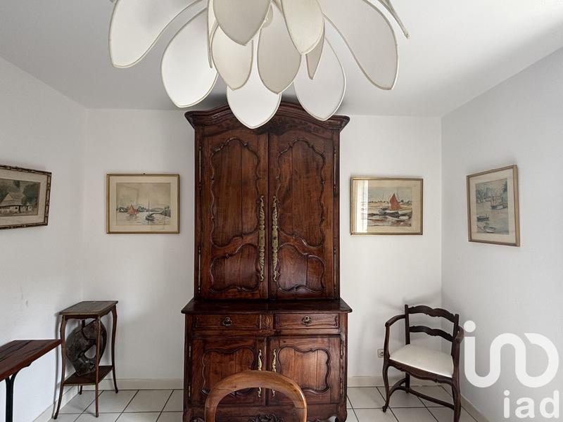 Maison - 210 m² - 8 pièces