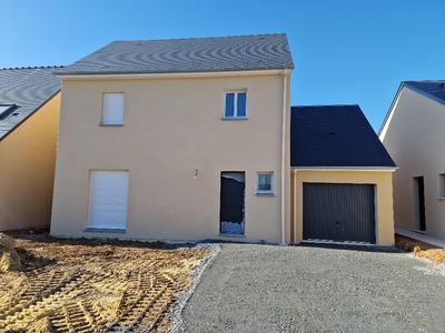 Maison - 99 m² - 5 pièces