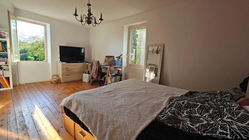 Maison - 214 m² - 5 pièces