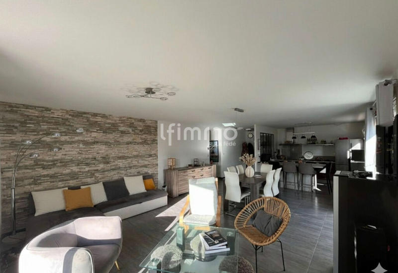 Maison - 110 m² - 5 pièces