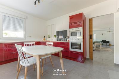 Maison - 187 m² - 7 pièces