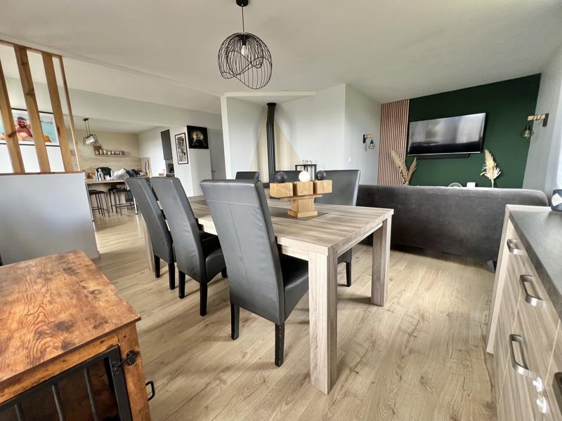 Maison traditionnelle - 126 m² - 5 pièces