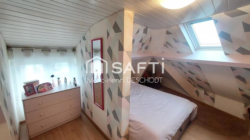 Maison - 95 m² - 5 pièces