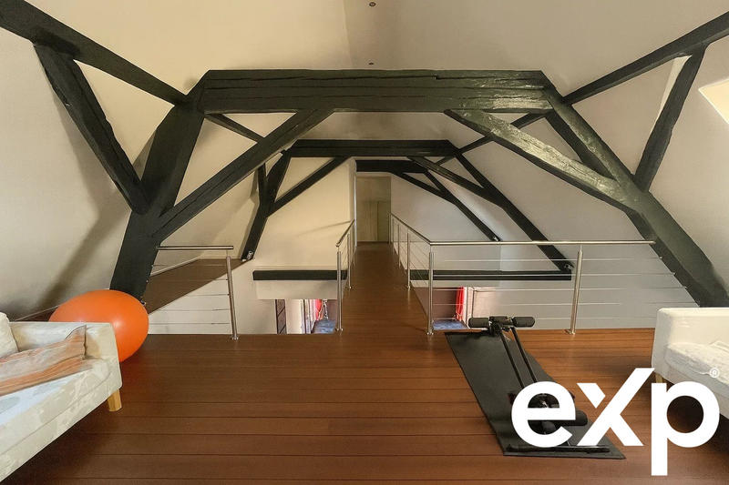 Maison - 180 m² - 6 pièces