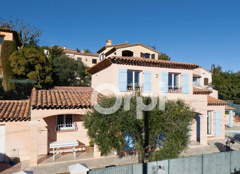 Villa - 136 m² - 4 pièces