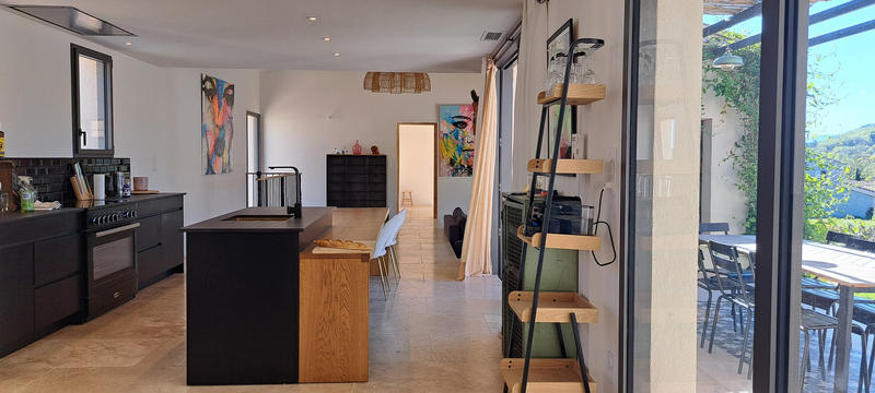 Maison - 185 m² - 5 pièces