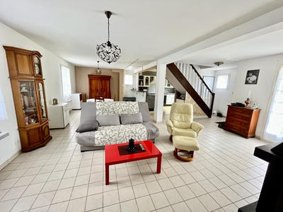 Maison - 100 m² - 5 pièces