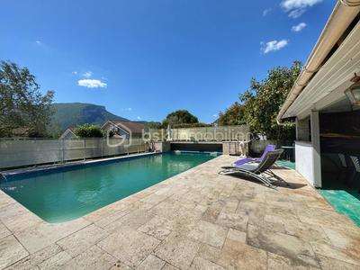 Villa - 151 m² - 5 pièces