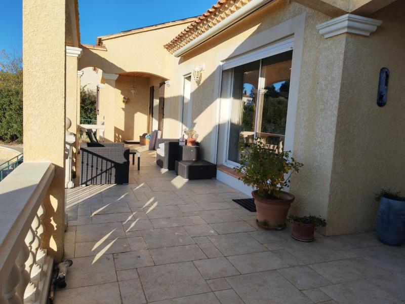 Maison - 253 m² - 8 pièces