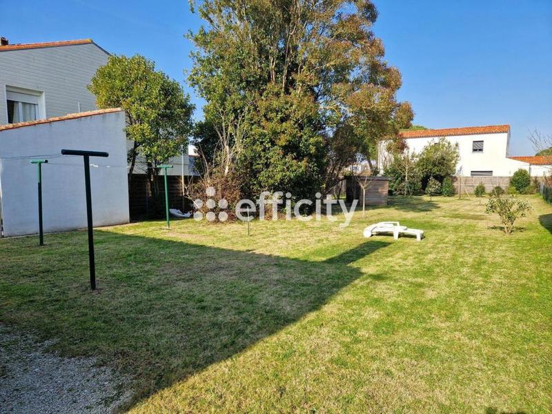 Maison - 170 m² - 9 pièces