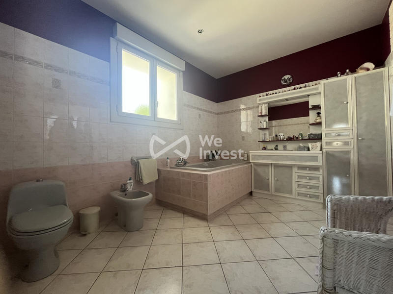 Maison - 182 m² - 4 pièces