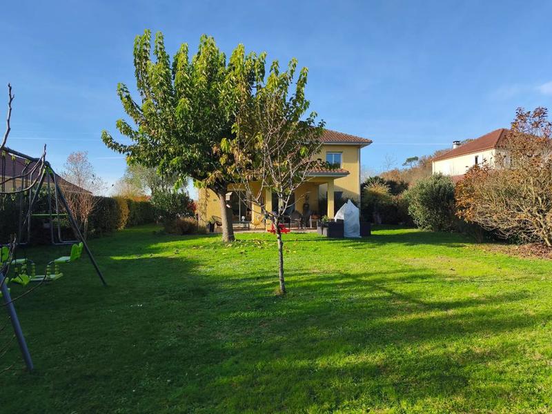 Maison - 187 m² - 7 pièces