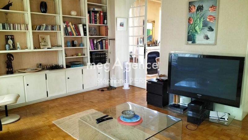 Villa - 270 m² - 9 pièces