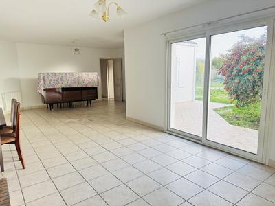 Maison traditionnelle - 85 m² - 3 pièces