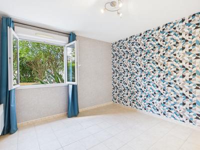 Appartement - 80 m² - 3 pièces