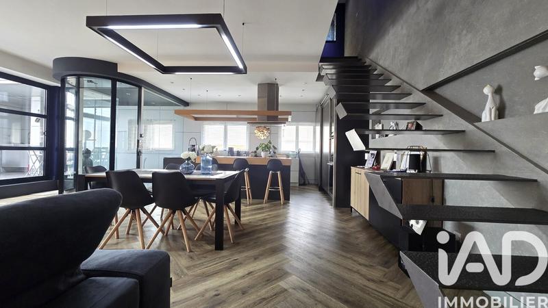 Maison de maîtres - 236 m² - 6 pièces