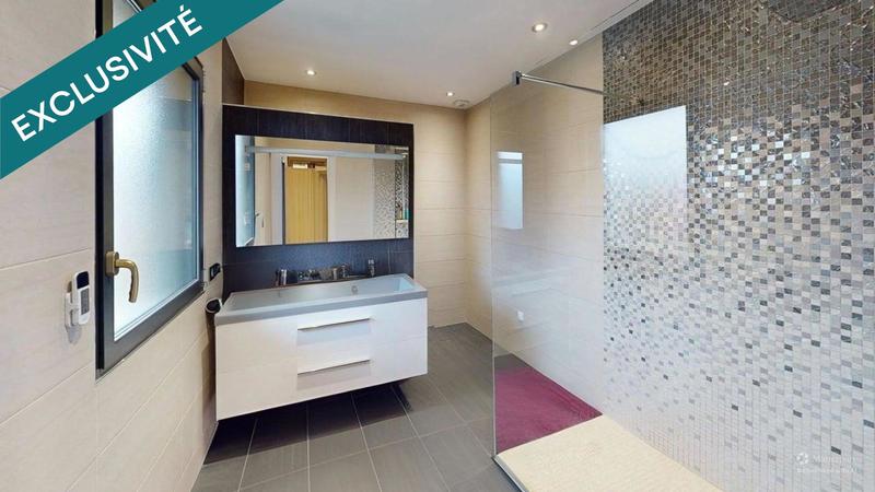 Maison - 165 m² - 6 pièces