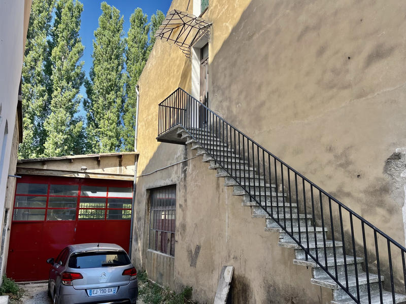 Propriété - 176 m² - 10 pièces