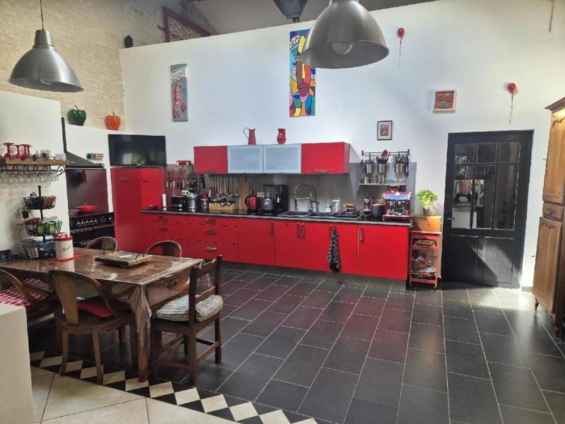 Maison - 362 m² - 8 pièces