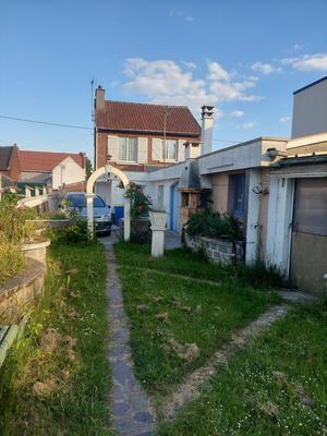 Maison traditionnelle - 119 m² - 8 pièces