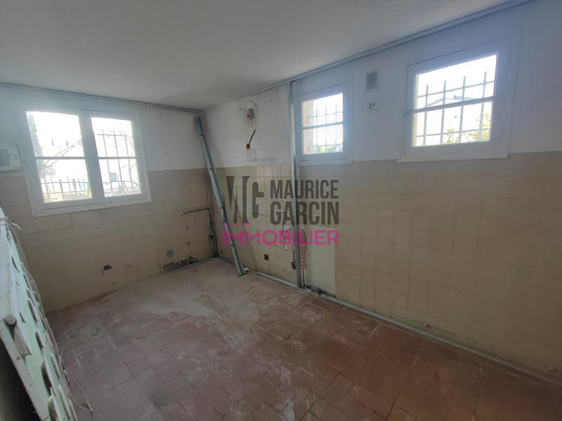 Mas - 150 m² - 8 pièces