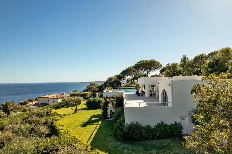 Maison d'architecte - 369 m² - 6 pièces