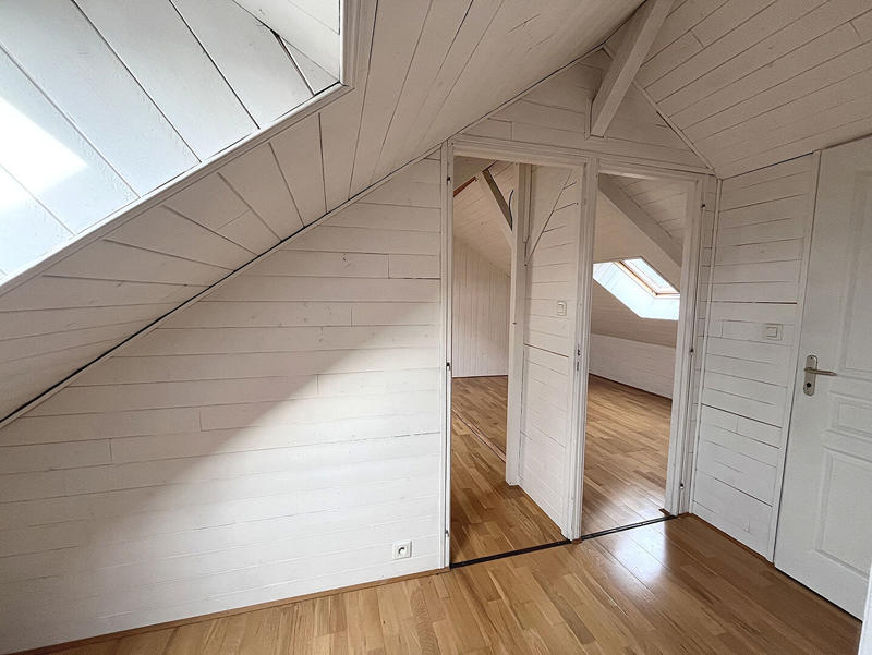 Maison - 175 m² - 8 pièces