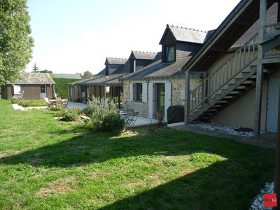 Maison ancienne - 237 m² - 8 pièces