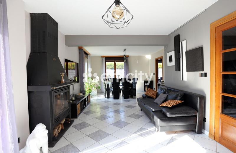 Maison - 166 m² - 5 pièces