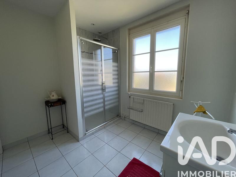 Maison - 180 m² - 8 pièces