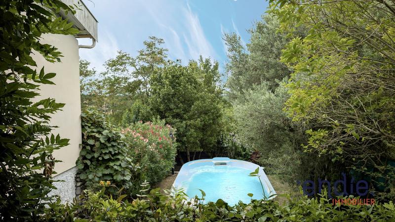 Maison - 121 m² - 5 pièces