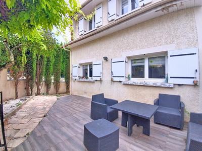 Maison - 136 m² - 7 pièces