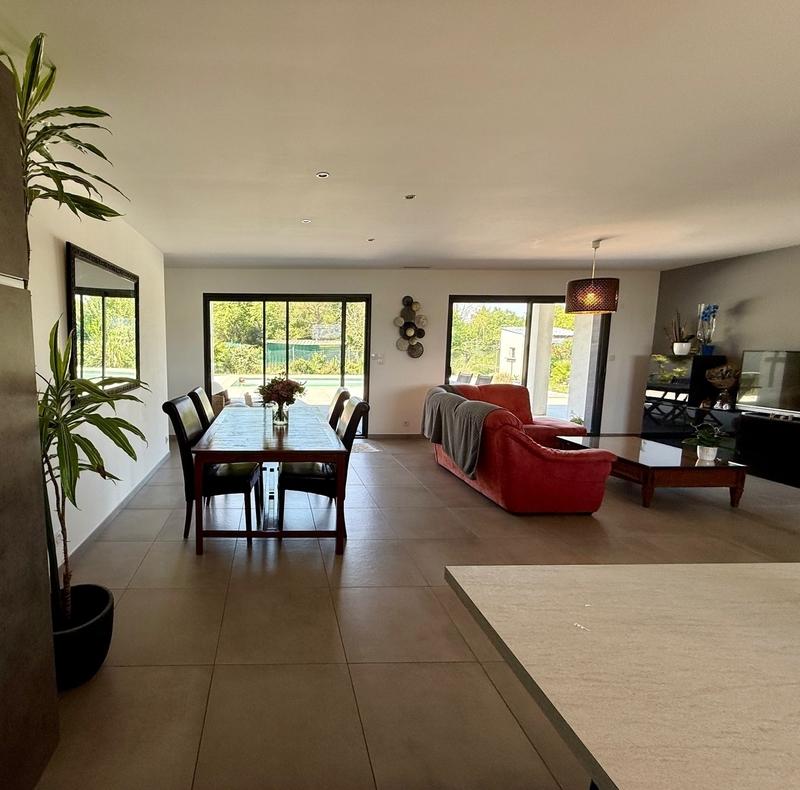 Villa - 144 m² - 6 pièces