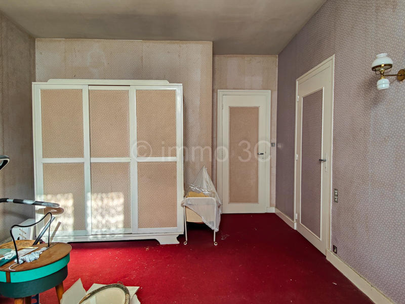 Maison - 202 m² - 7 pièces