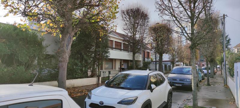 Maison - 227 m² - 10 pièces