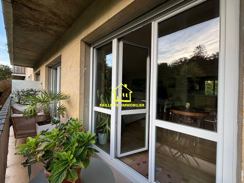 Appartement - 104 m² - 4 pièces