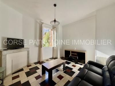 Appartement - 63 m² - 4 pièces