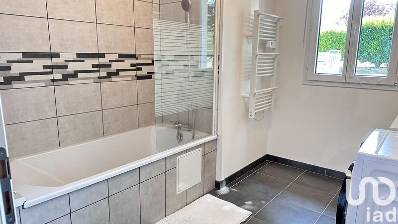 Maison - 95 m² - 3 pièces