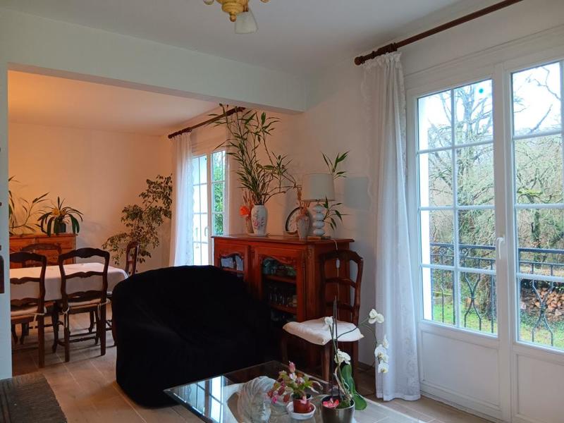 Maison - 157 m² - 8 pièces