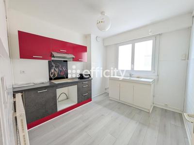 Appartement - 96 m² - 4 pièces