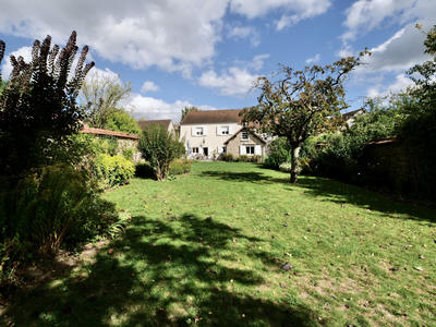 Maison - 145 m² - 6 pièces