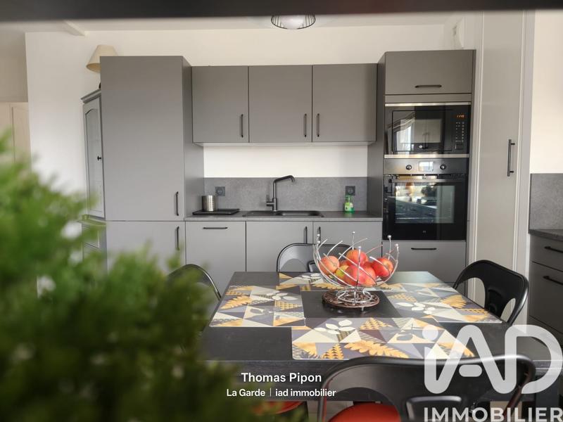 Appartement - 77 m² - 3 pièces