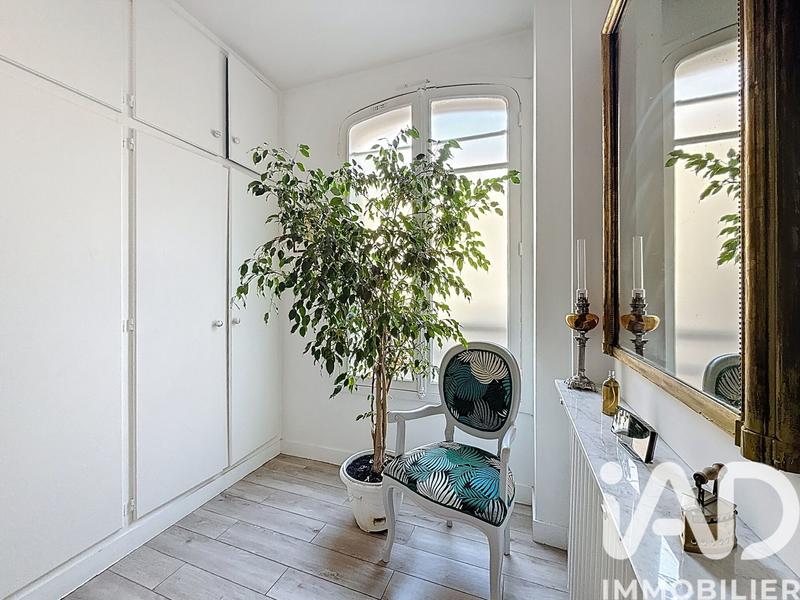 Maison - 214 m² - 7 pièces