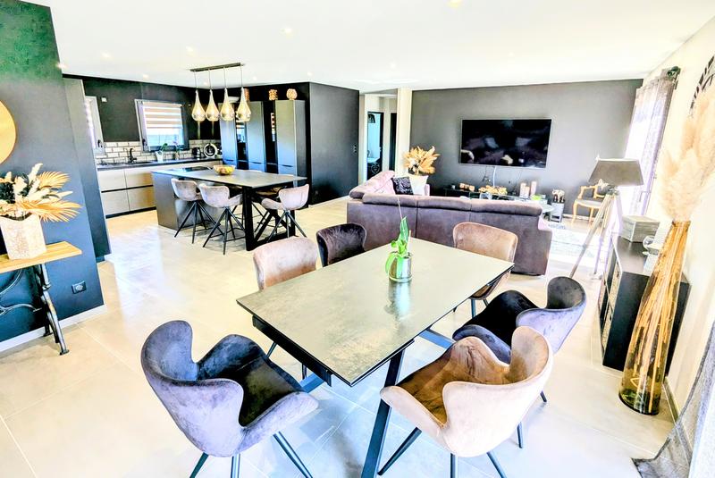 Maison - 107 m² - 5 pièces